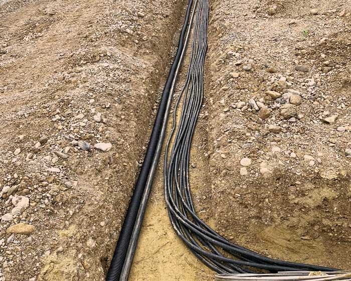 Lebisch Erdarbeiten Stromleitung